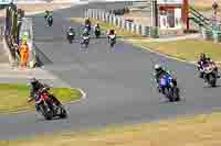 enduro-digital-images;event-digital-images;eventdigitalimages;mallory-park;mallory-park-photographs;mallory-park-trackday;mallory-park-trackday-photographs;no-limits-trackdays;peter-wileman-photography;racing-digital-images;trackday-digital-images;trackday-photos